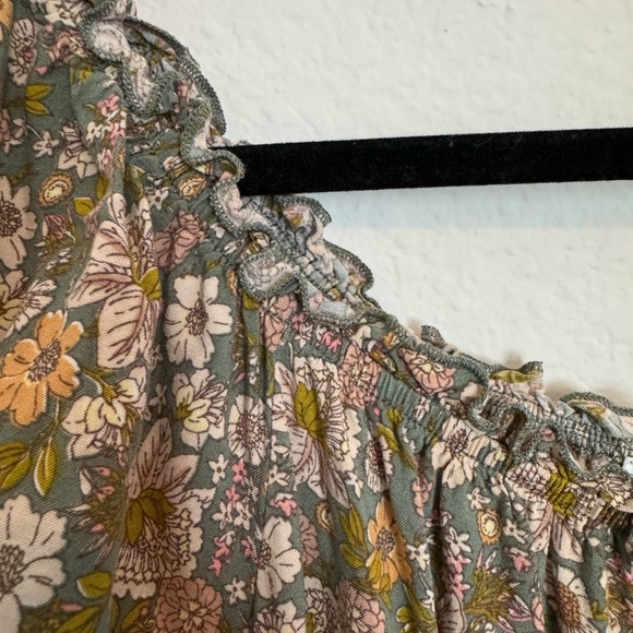 Midi Floral Dress with Small Slit - Picture 7 of 8